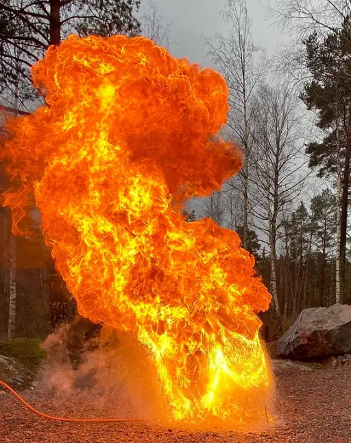 Brandövning vid utbildning i Brandfarliga Heta Arbeten i Uppsala